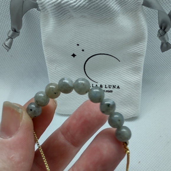 Moonstone adjustable 18k gold plated bracelet - Picture 3 of 3